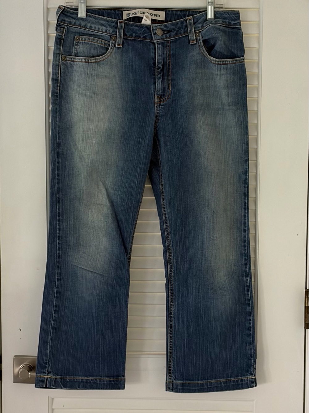 GAP Faded Blue Cropped Jeans